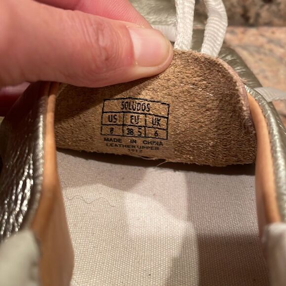 Soludos woman’s gold sparkly tennis shoes - Picture 12 of 14